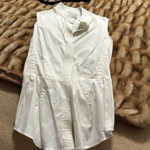 White nice sleeve less top